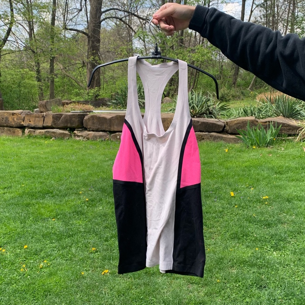Lululemon workout top